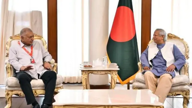 প্রধান উপদেষ্টার সাথে সংলাপে ড. কামাল হোসেন