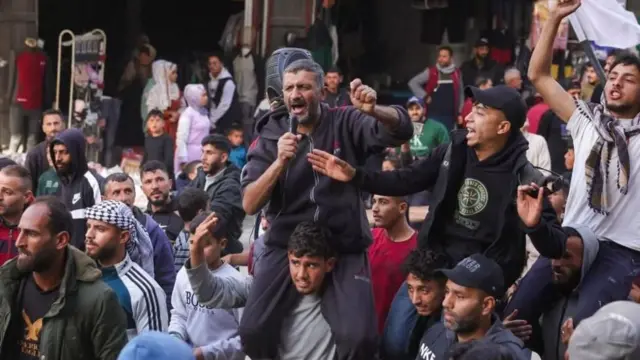 గాజాలో హమాస్‌కు వ్యతిరేకంగా ఆందోళనలు