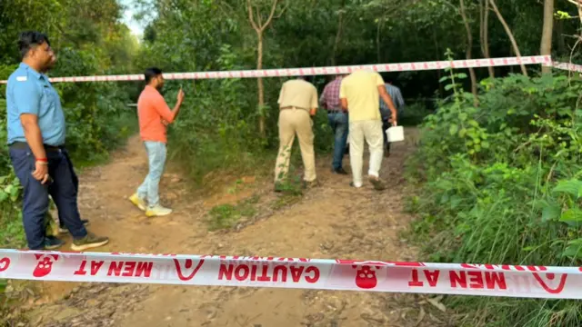 घटनास्थल पर पश्चिम बंगाल पुलिस