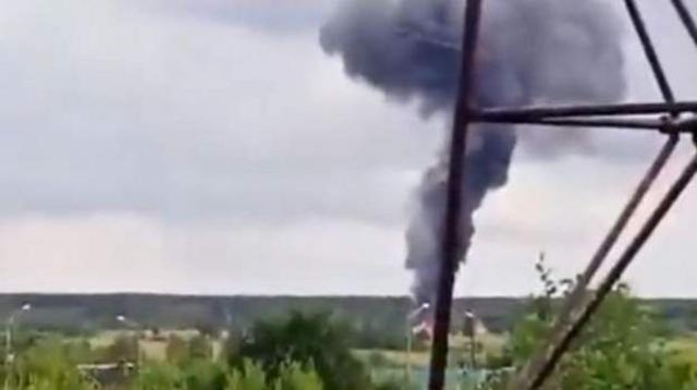 Fumaça saindoapostas esportivas impostoonde caiu avião