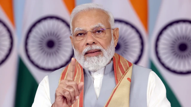 नरेंद्र मोदी