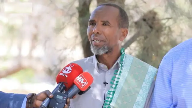 Aabbeha dhalay marxuunka oo la hadlay saxaafada