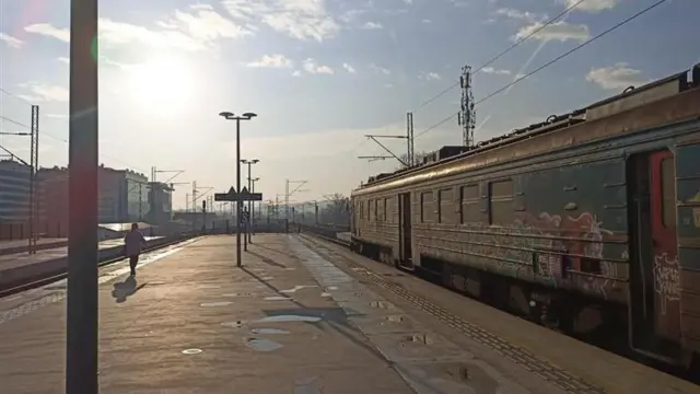 Plavi, išarani voz, napravljen u Rigi, i dalje saobraća u Beogradu