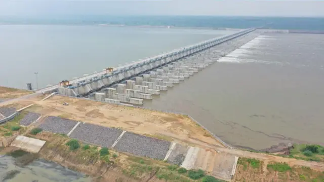 మేడిగడ్డ సమీక్ష 