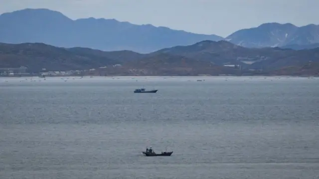 Bentangan laut yang harus diseberangi Kim agar dapat sampai ke pulau Yeonpyong.