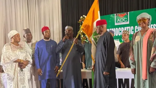 Oge e nyefere Atiku Abubakar ọkọlọtọ ADC dịka onye ga-azọrọ ha ọkwa onyeisiala na ntuliaka afọ 2027