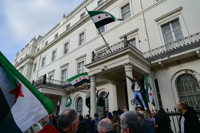 بازگشایی سفارت سوریه در لندن