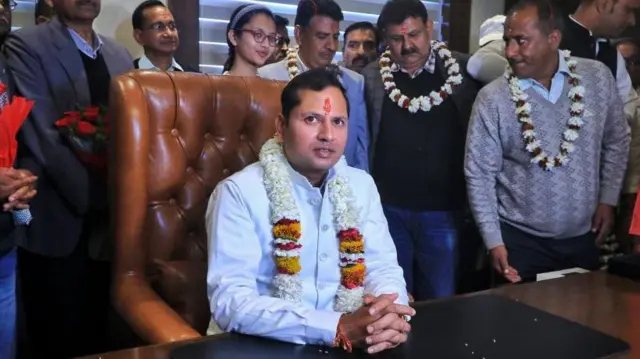 आरसीए का अध्यक्ष चुने जाने के बाद वैभव गहलोत