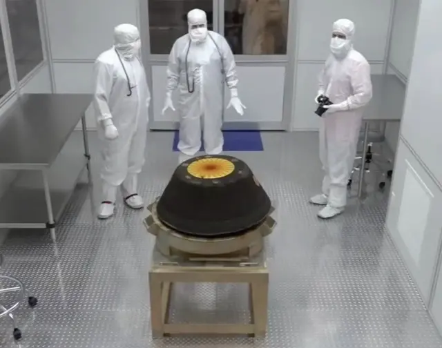 သန့်ရှင်းရေးအခန်း 