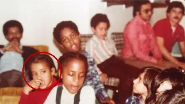 እሌኒ ሳንቲም ዘለቀ ከሌሎች ህጻናት ጋር