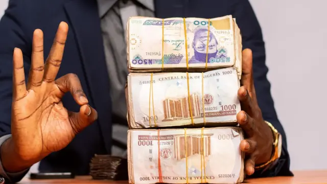 Deadline for old naira notes