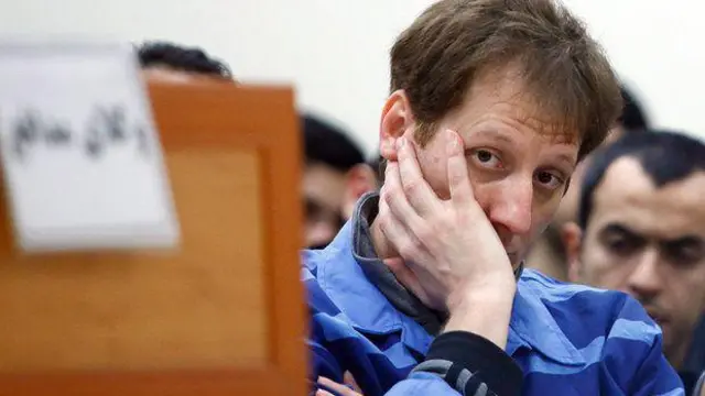 بابک زنجانی از یک دهه پیش در زندان است. دادگاه انقلاب او را به اعدام محکوم کرد