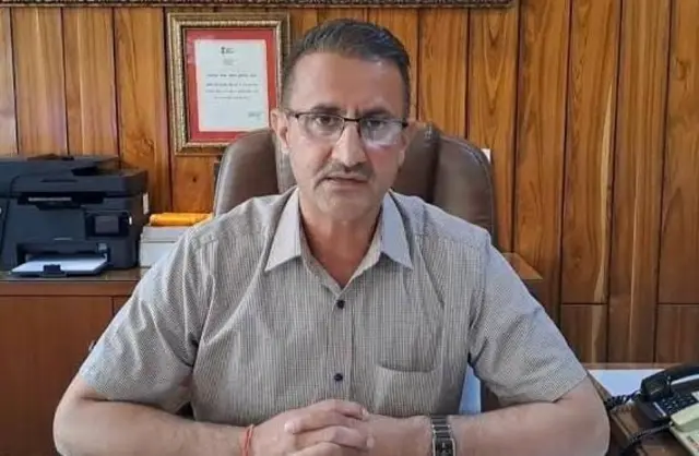 जिल्हाधिकारी