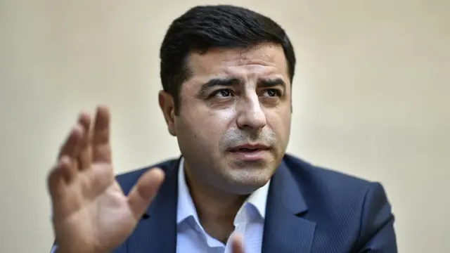 Selahattin Demirtaş, Öcalan'la ilgili son açıklamasında tam olarak ne dedi?  - BBC News Türkçe
