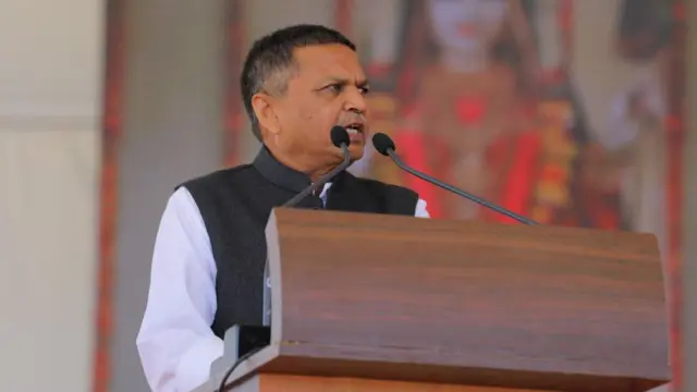 નરેશ પટેલ, જયેશ રાદડિયા, દિલીપ સંઘાણી, રાજકારણ, બીબીસી ગુજરાતી
