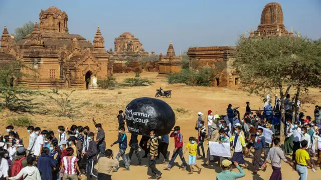 စစ်အာဏာသိမ်းပြီးနောက် ပုဂံမှာတွေ့ရတဲ့ ဆန္ဒပြပွဲမြင်ကွင်း