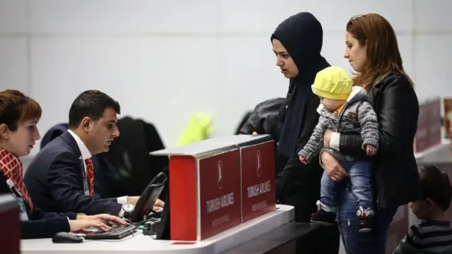 Azərbaycana səfər edən sərnişinlər