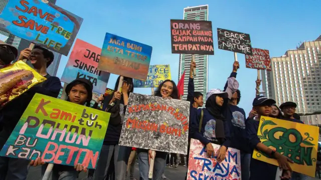 Sejak pemilu 2019, keterlibatan muda-mudi dianggap krusial dalam menentukan hasil pemilu di Indonesia.