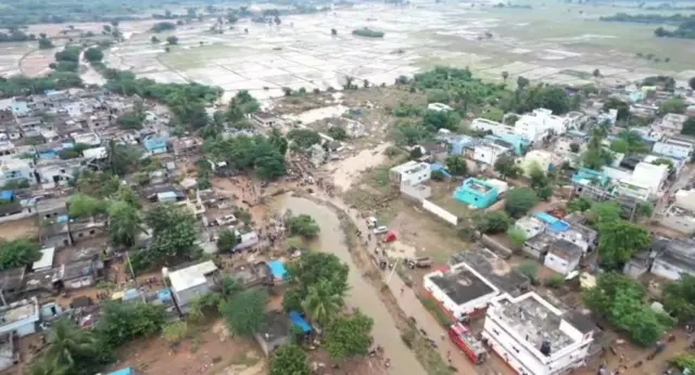 రాయల చెరువు, గండి, గ్రామాలకు వరద