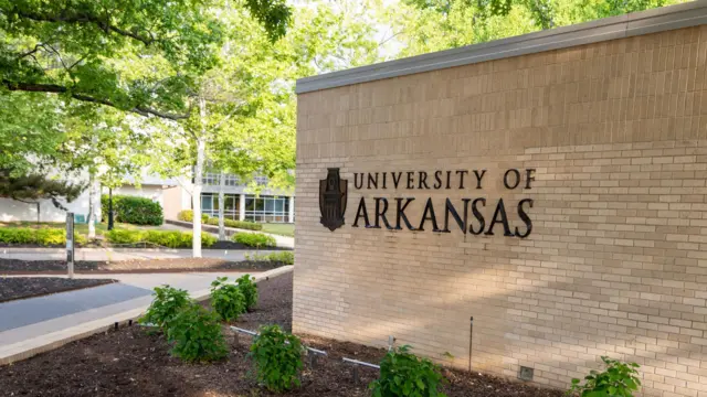 دانشگاه آرکانزاس