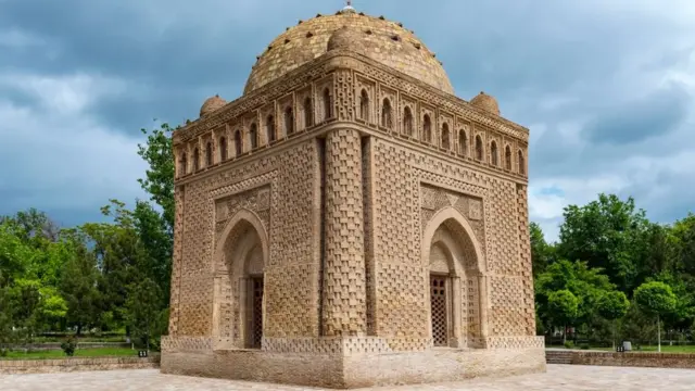 بخارا، مزار، اسماعیل سامانی