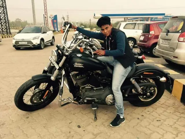 குத்துச்சண்டை காதலி துளசி ஹெலன்: விளையாட்டில் பெண்களை ஊக்குவிக்க புல்லட் பயணம்