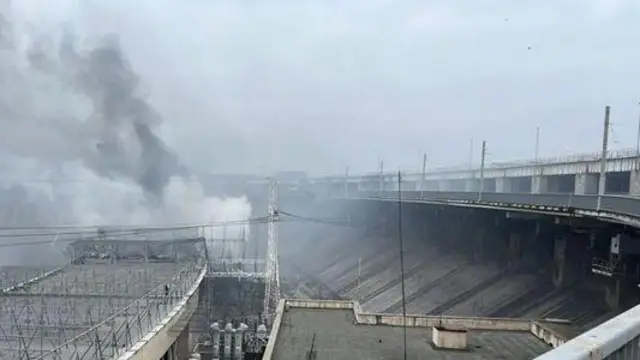 Руйнування на ДніпроГЕС