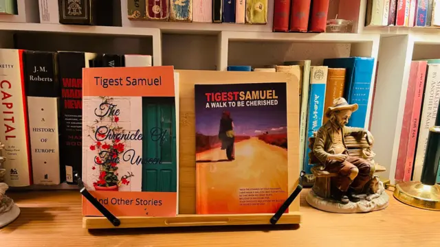 የደራሲ ትዕግሥት ሁለት መጽሐፍት