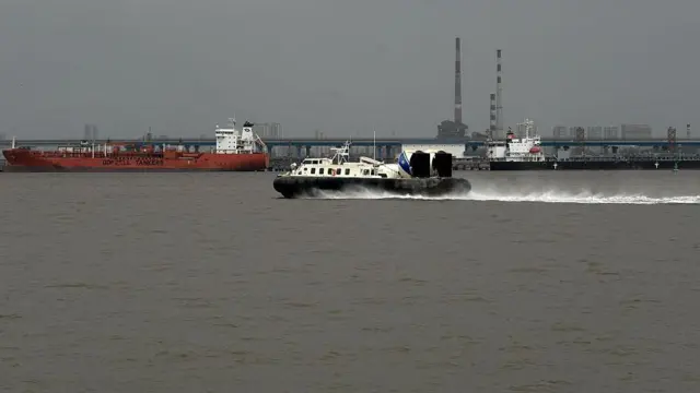 शिपिंग कंपनियों का होर्मुज़ स्ट्रेट खोलने पर बयान 