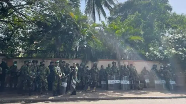 सुरक्षाकर्मी