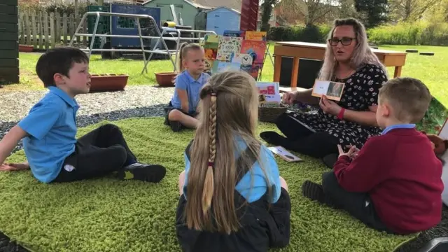 잉글랜드의 한 학교 풍경