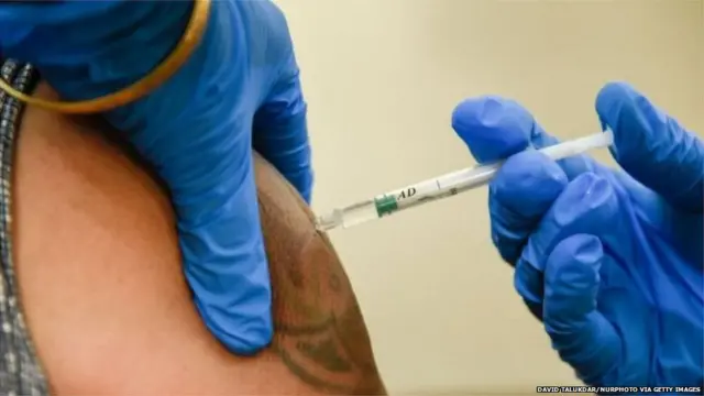 वैक्सीन