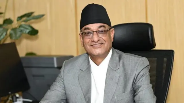 पूर्व गृह मंत्री रमेश लेखक प्रदर्शनकारियों पर सुरक्षाबलों के कड़ा रुख़ अपनाने के बाद आलोचनाओं का सामना कर रहे थे