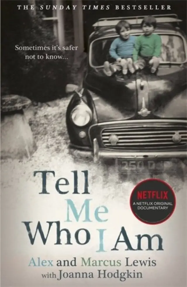 capa de livro 'Tell Me Who I Am' 