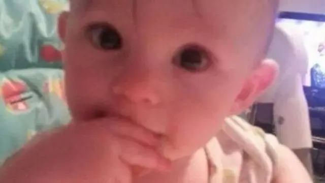 الصورة الأخيرة التي التقطها والدة مايسون قبل وفاته