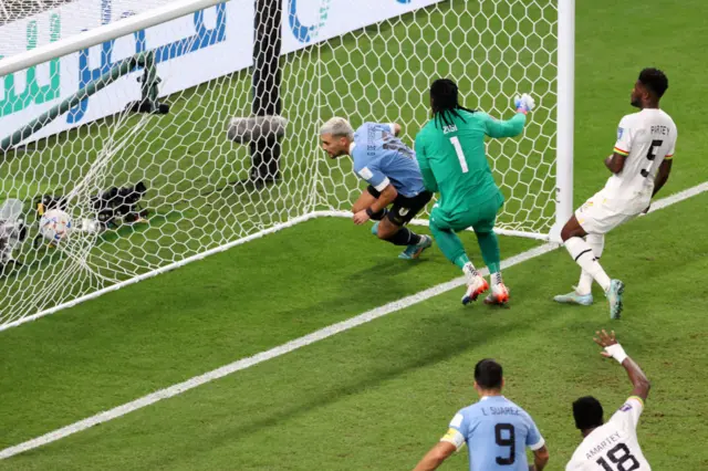 சுவாரெஸ்