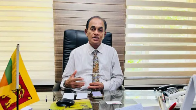 කොළඹ කාසල් වීදියේ කාන්තා රෝහලේ අධ්‍යක්ෂක වෛද්‍ය අජිත් කුමාර දන්තනාරායන