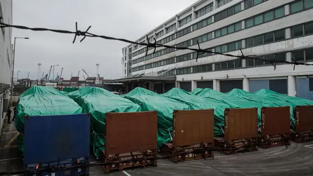 香港政府扣留新加坡的装甲车