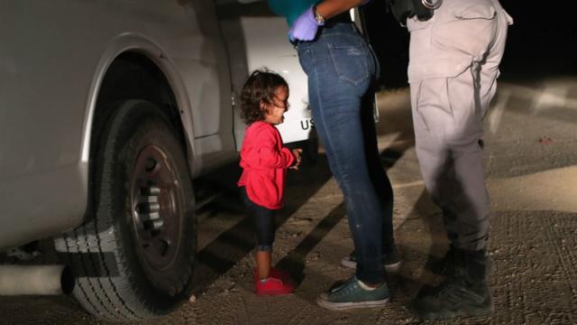 La separacion de niños de sus padres migrantes es "cruel e inhumana", advierte México.
