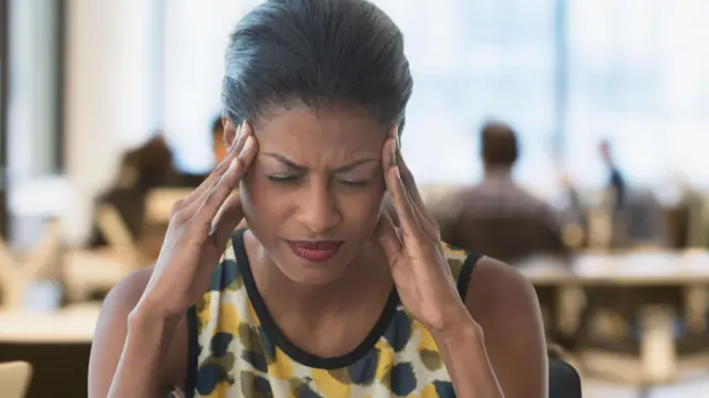 डोकेदुखी