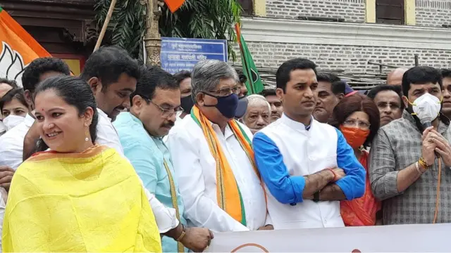 पुणे, कोरोना, भाजप, राजकारण