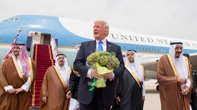 डोनल्ड ट्रंप