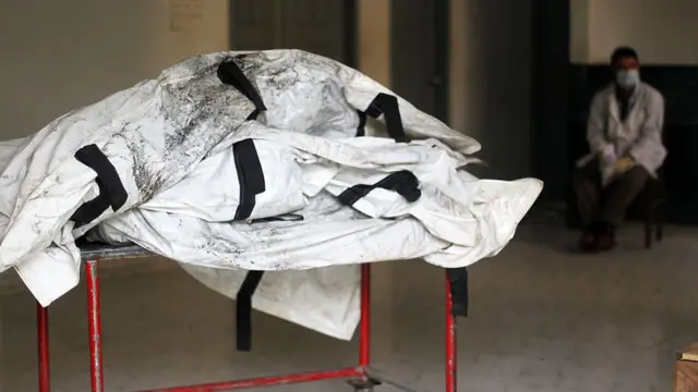 ফরেনসিক পরীক্ষার মাধ্যমে মারাত্মকভাবে আগুনে পুড়ে যাওয়া মৃতদেহও শনাক্ত করা হচ্ছে।