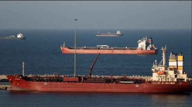 Booyad ayaa ku soo xirtay Muscat, Cumaan oo u dhow marin biyoodka 7-dii March 
