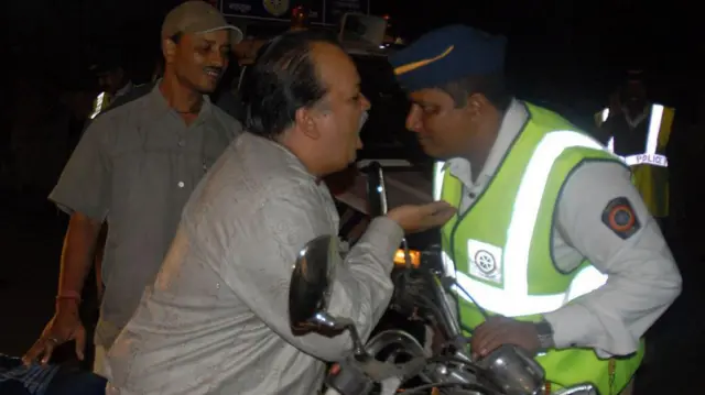 బ్రీత్ అనలైజర్ పరీక్ష 