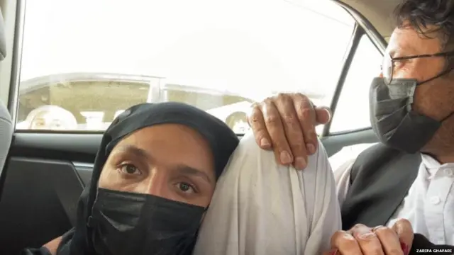 ਜ਼ਰਿਫ਼ਾ ਗਫ਼ਾਰੀ