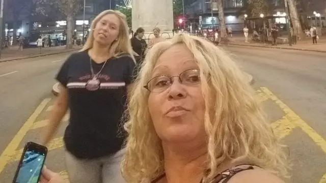 Karina Núñez na binti yake anayesoma chuo kikuu , Valeska.