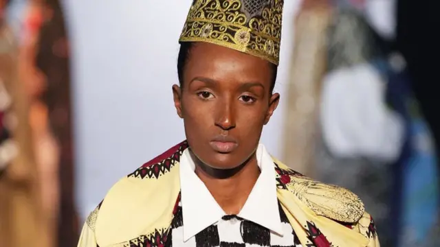 በፎቶው ላይ የሚታየው ልብስ ዲዛይን የተደረገው በዳዊት ከተማ ነው