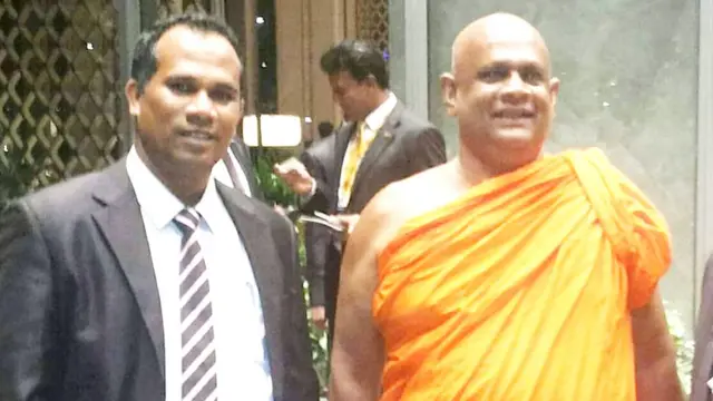 தேரருடன் முபிஸால் அபூபக்கர்