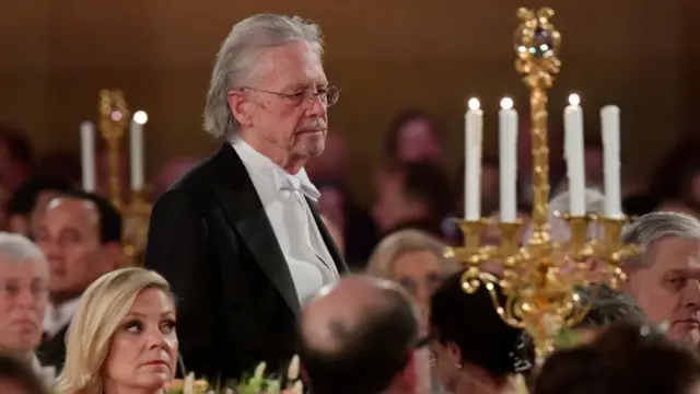 Пітера Хандке отримав нобелівську премію з літератури